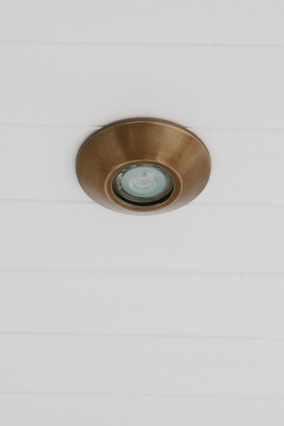 OUTDOOR CEILING SURFACE MOUNT LIGHT IP54 ANTIQUE BRASS