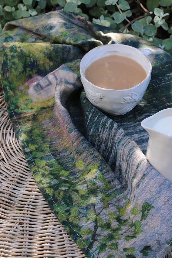 DAYLESFORD 100% LINEN TEA TOWEL
