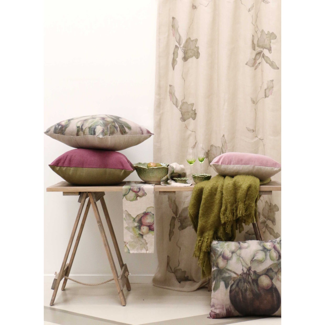 IVY & FIG LINEN CUSHION COVER 55 X 55