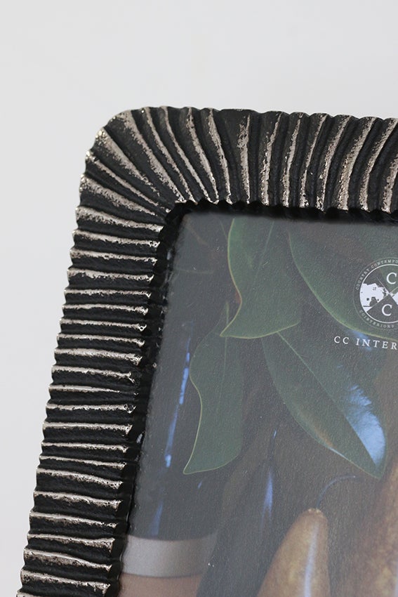 Filette Photo Frame in Bronze Finish 4x6