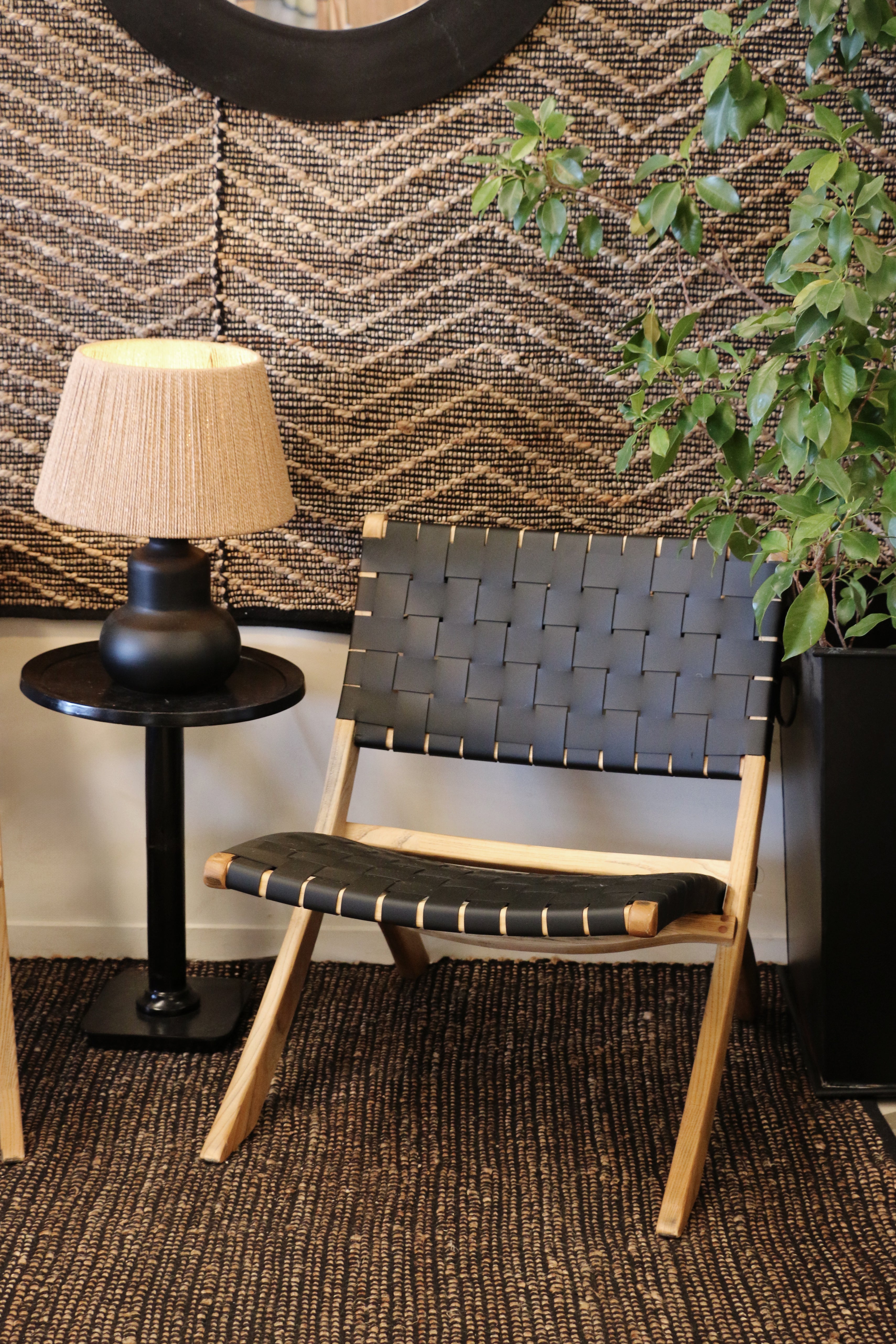 BLACK JAVA WOODEN URN LAMPBASE