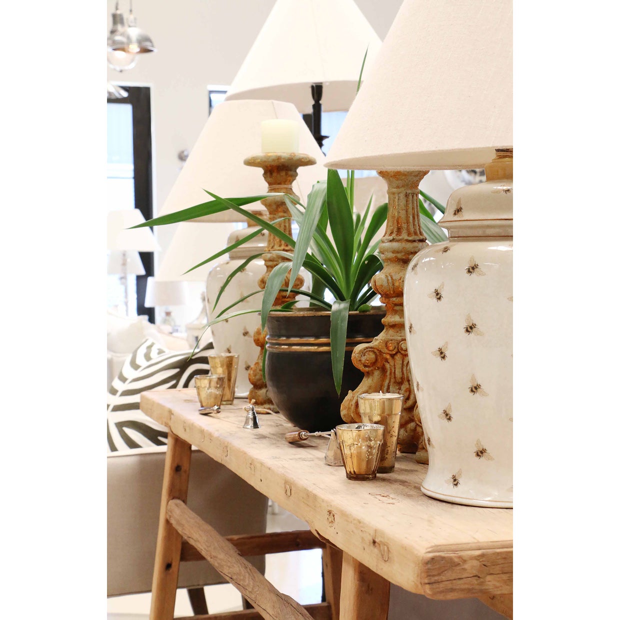 Abeille Urn Lamp Base