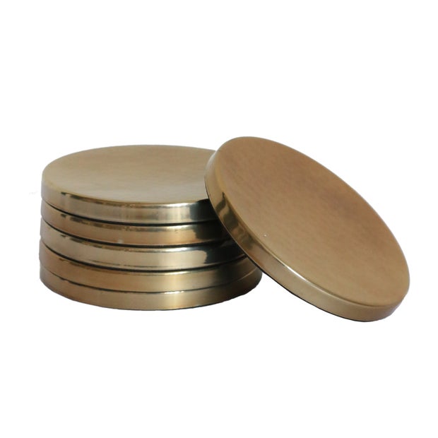 HAMMERED COASTERS IN BRASS FINISH