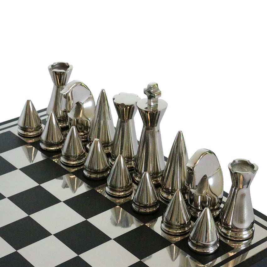 Luxor Chess Set in Black/Nickel