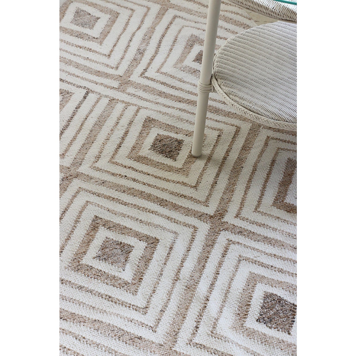Indoor / Outdoor Sandstone & Ivory Aztec Rug 1800L x 1200W