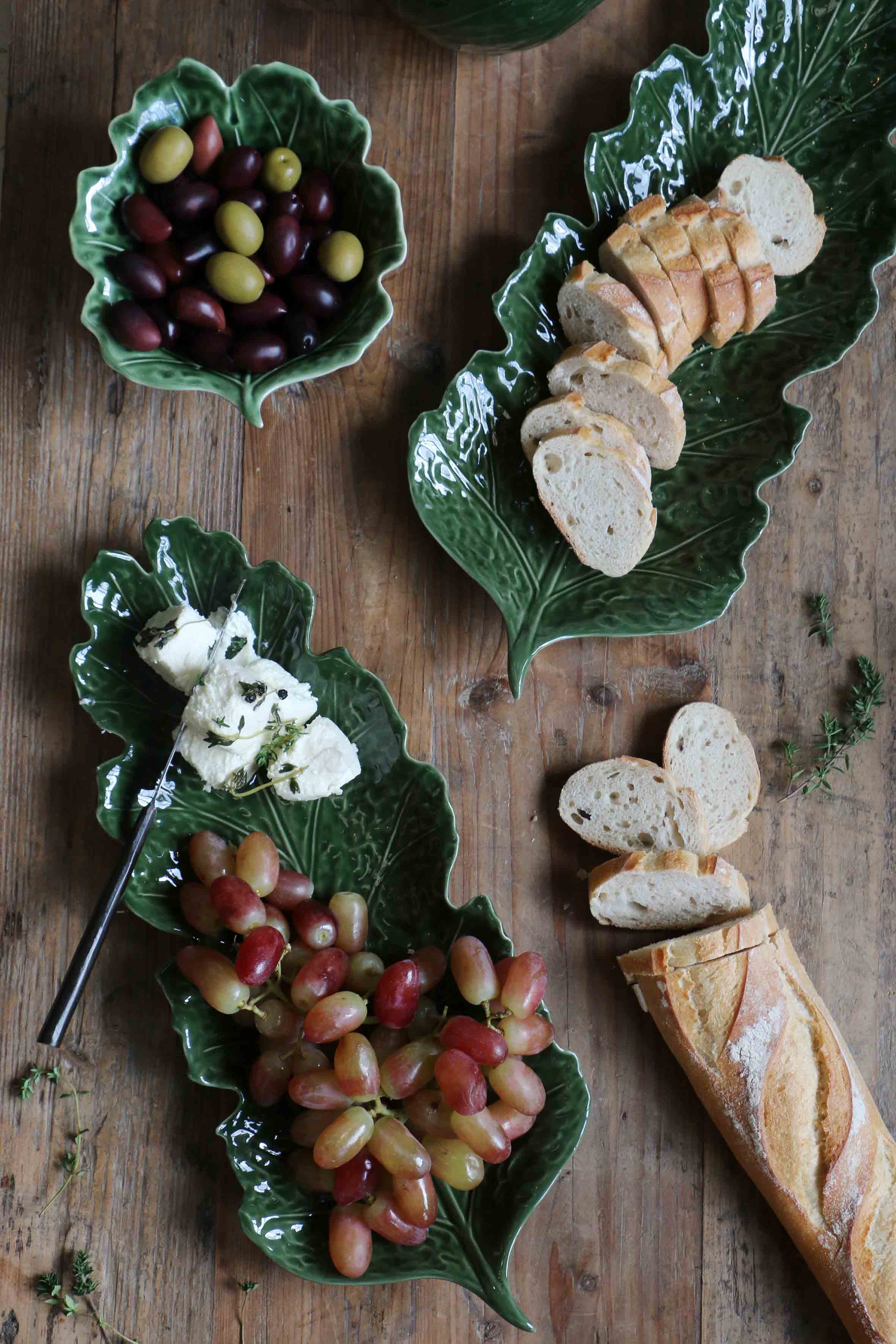Set of 2 Vine Leaf Platter