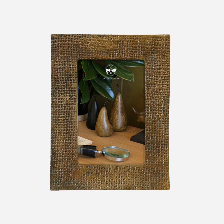 Photo Frame in Antique Brass Finish 6x4