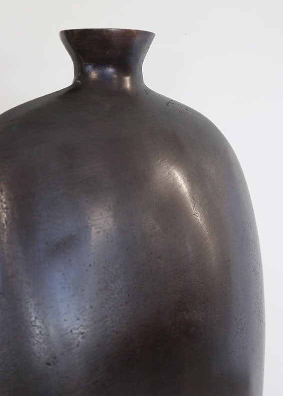 Casablanca Large Urn Vase in Bronze Finish