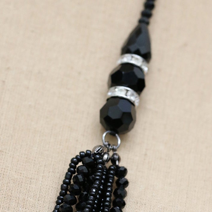 FACETED CRYSTAL & BLACK GLASS BEADS