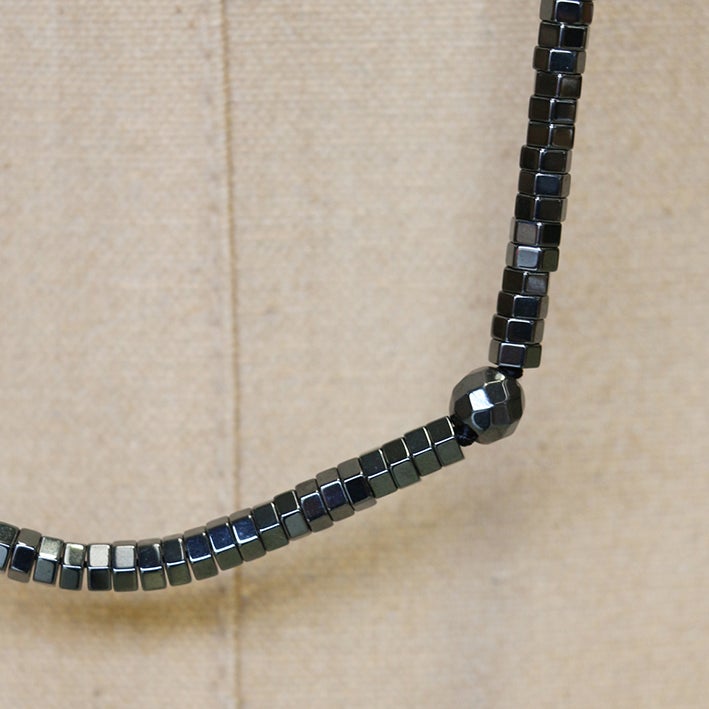 FACETED HERMATITE BEAD NECKLACE