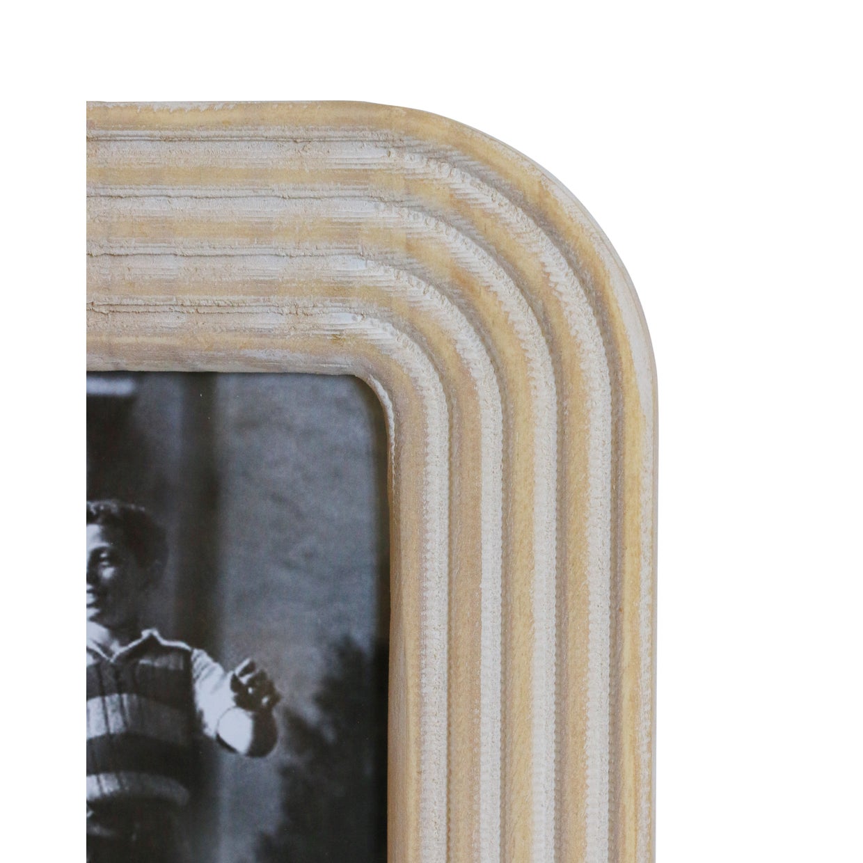 Wooden Frame with Ridged Detai l5x7